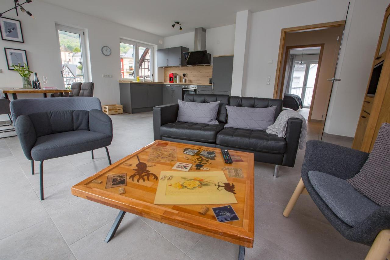 Ahr-Palais Apartment Алтенар Екстериор снимка